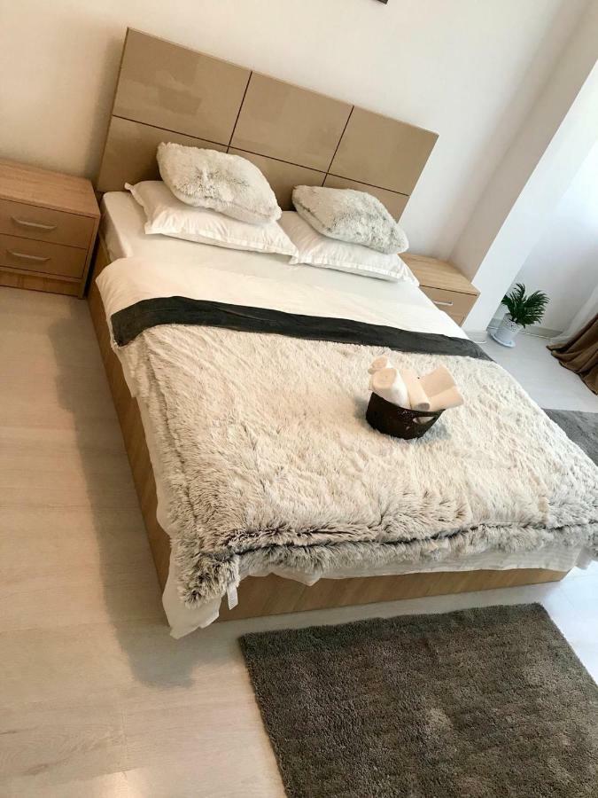 Anastasia Apartament Cu 2 Camere Оршова Екстер'єр фото